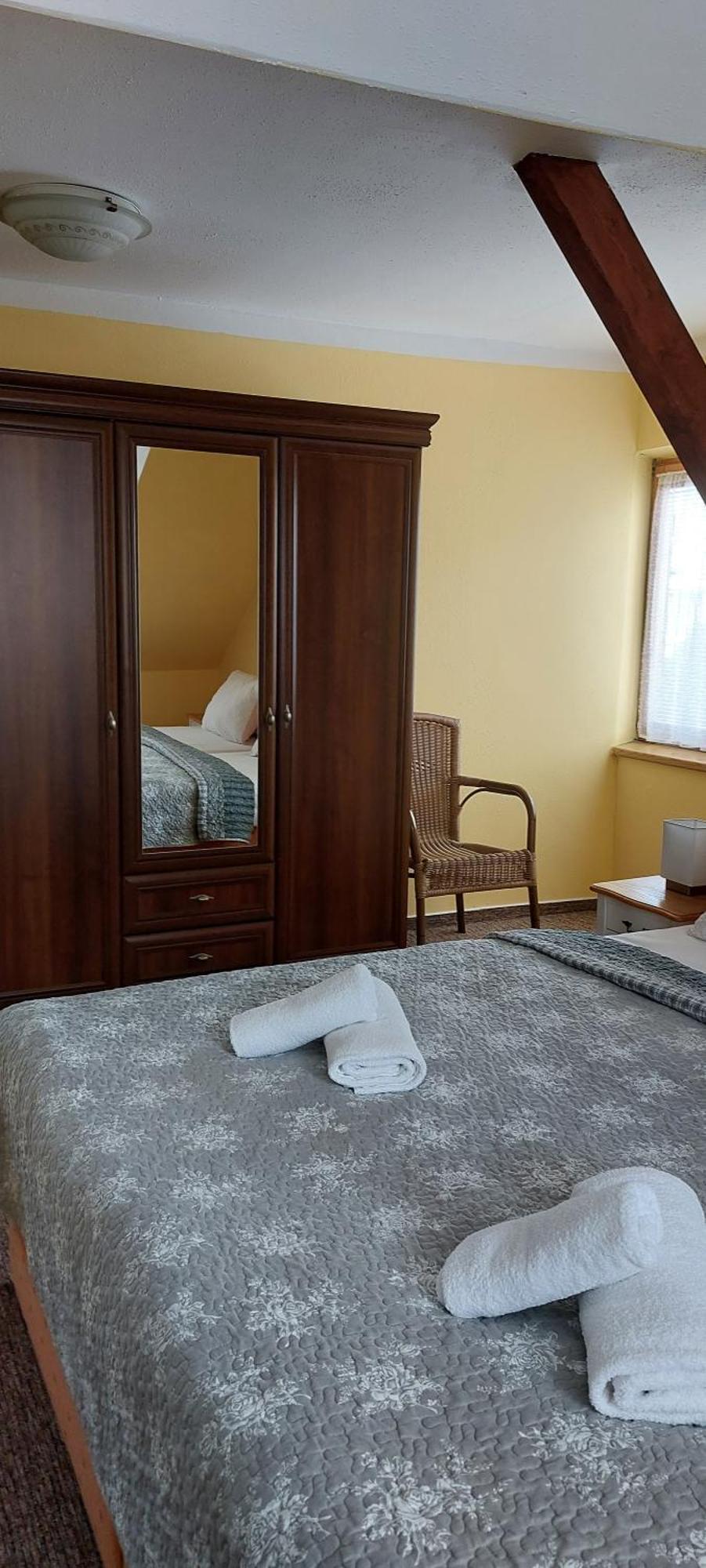 Penzion a bistro U Šelongů - Gentleman Jindřichův Hradec Zimmer foto