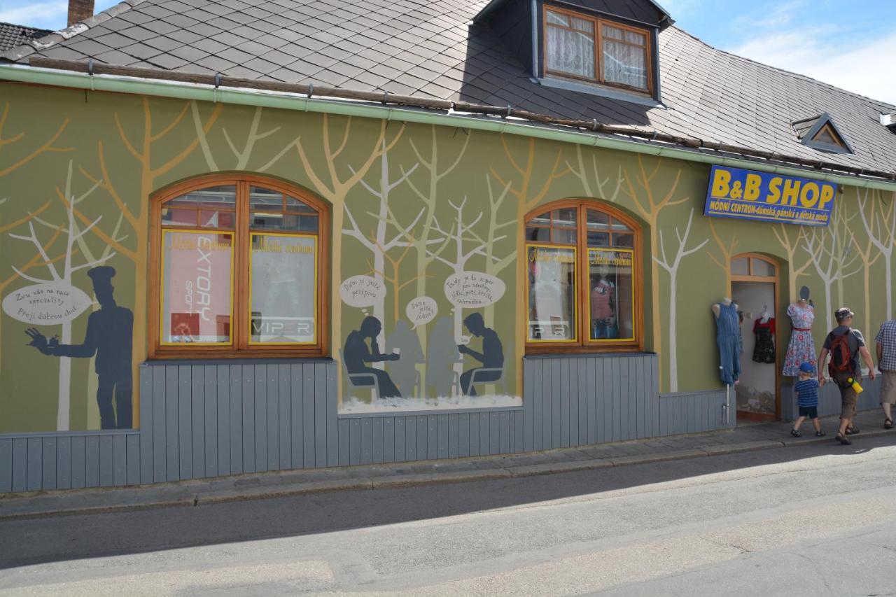 Penzion a bistro U Šelongů - Gentleman Jindřichův Hradec Exterior foto